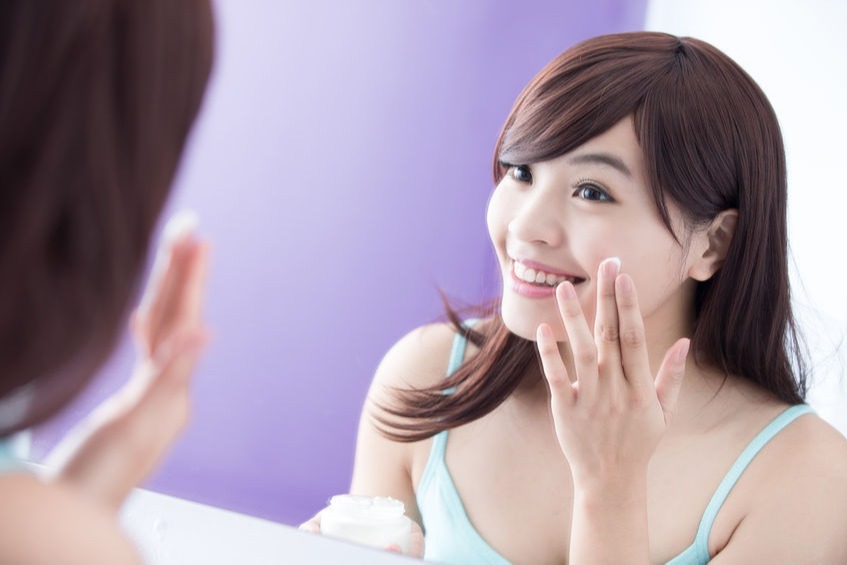 5 Cara Memakai Moisturizer Yang Tepat Womantalk