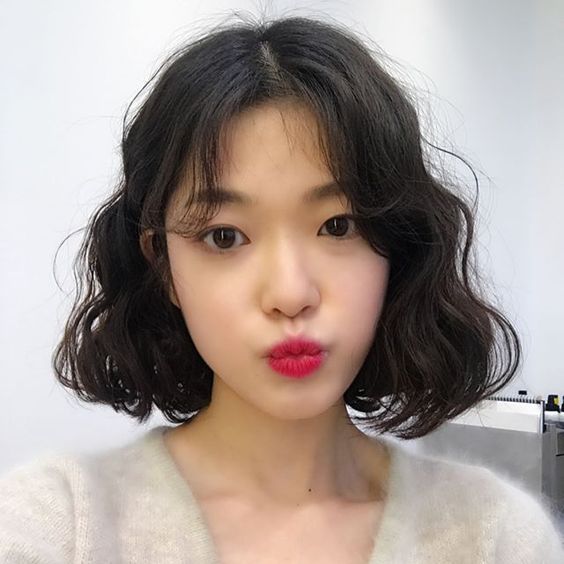 8 Model Rambut untuk Wajah Kotak Ala Korea - Womantalk