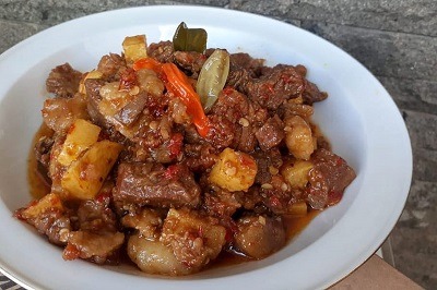 Resep Praktis Krengsengan Daging Kentang Tanpa Petis ...