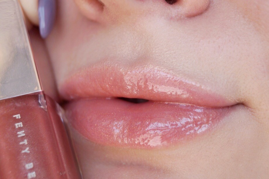 4 Merek Lip Gloss Terbaik Dan Tahan Lama Womantalk