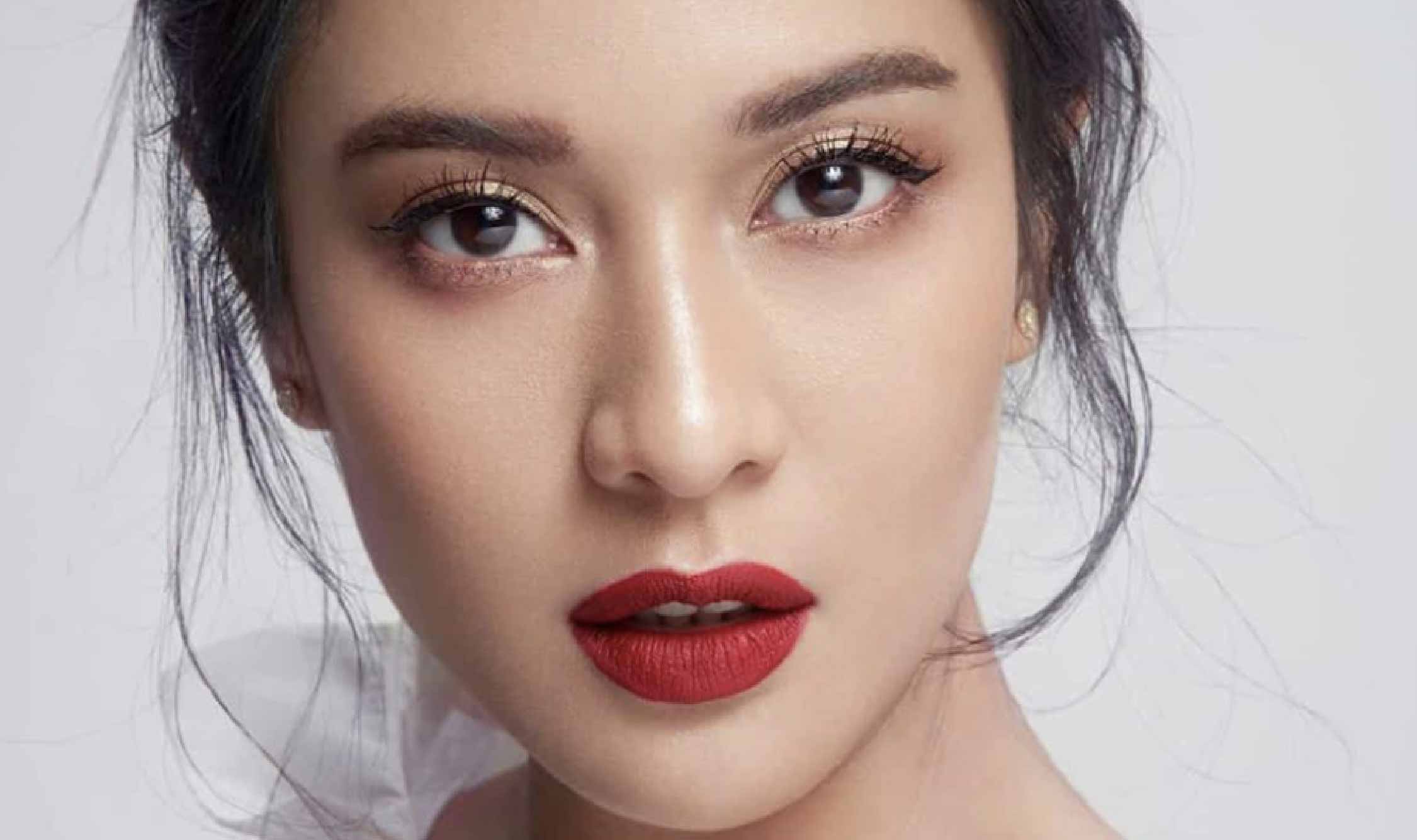 5 Perpaduan Warna Eyeshadow dan Lipstik  Untuk Gaya Elegan 