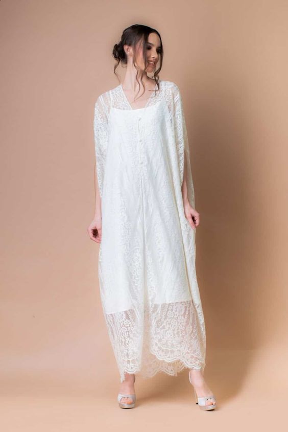 7 OOTD Kaftan Putih Untuk Semua Bentuk Tubuh, Cantik Untuk Lebaran dan