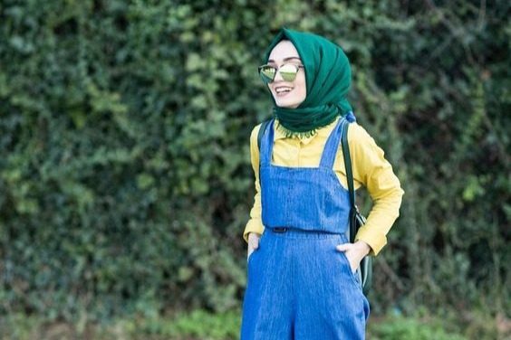 7 Padu Padan Gaya Celana  Kodok  Dipadukan Dengan Hijab  