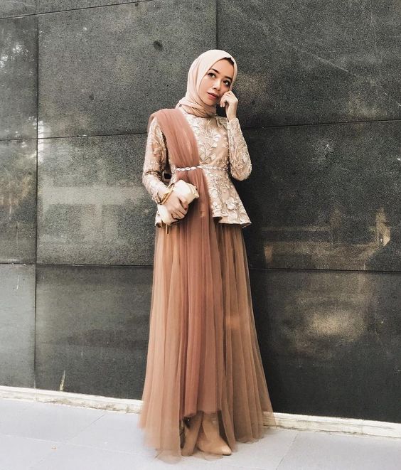 7 Model Kebaya Untuk Tutupi Perut Buncit Terlihat Ramping Womantalk
