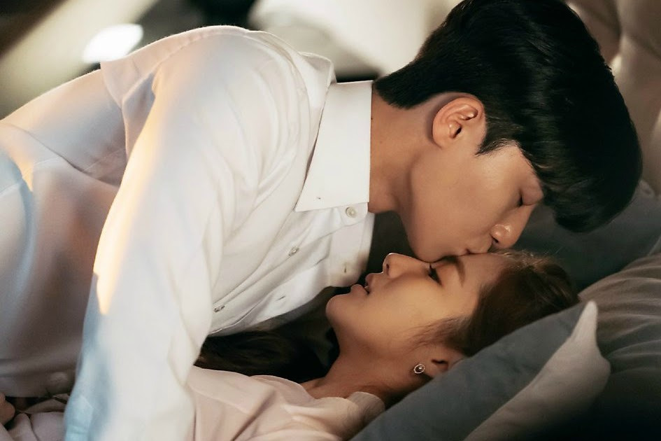 10 Foto Adegan Ciuman Romantis Drama Korea Yang Bikin Baper Womantalk