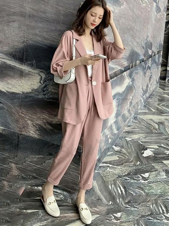6 Model Sepatu Yang Cocok Dengan Celana Kain Wanita Dan 6 Model Sepatu Yang Cocok Dengan Celana Kain Wanita Dan