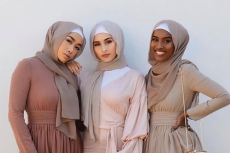  Warna  Kerudung  Yang  Cocok  Untuk  Baju  Coklat Tua  Tips 