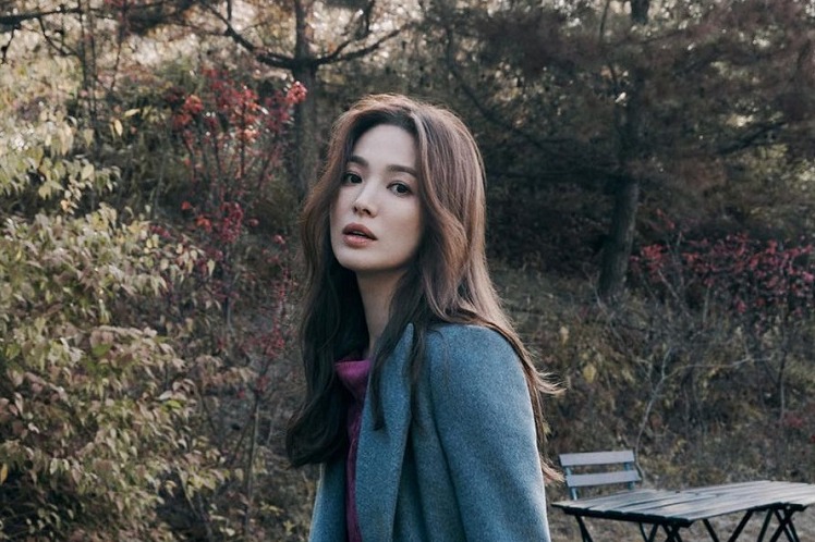 Intip Gaya Rambut Baru Song Hye Kyo Semakin Segar Jelang Usia 40 Tahun Womantalk