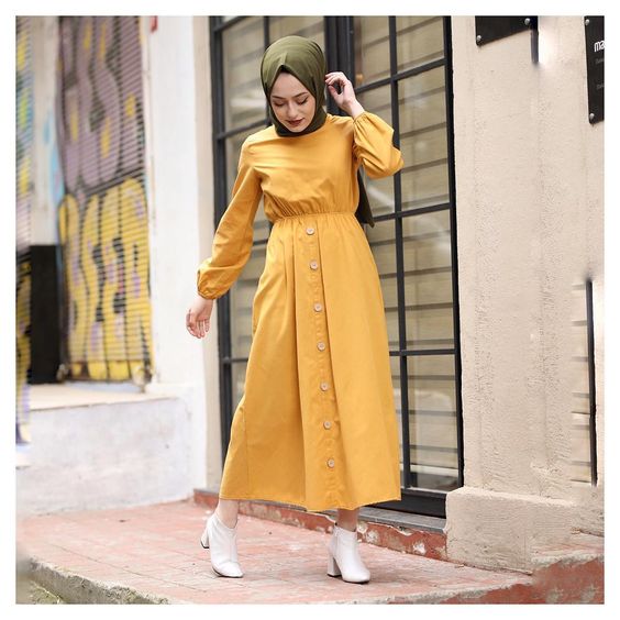 8 Ootd Warna Hijab Yang Cocok Dengan Baju Kuning Womantalk