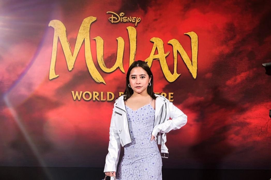 Rona Bahagia Prilly Latuconsina Bertemu Para Pemain Film ...