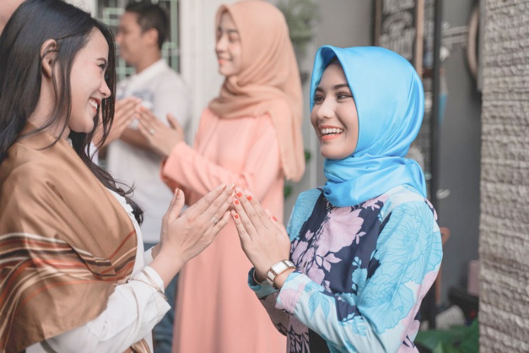 10 Pantun Indonesia Ucapan Selamat Lebaran Womantalk