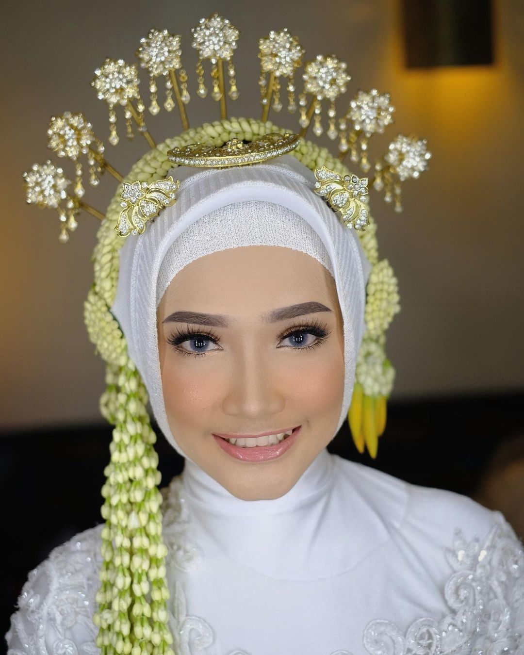 7 Inspirasi Makeup Pengantin Adat Jawa Yang Bikin Pangling Termasuk Untuk Hijaber Womantalk