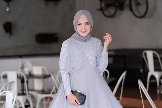 8 Model Gaun Pesta Muslimah Yang Elegan Untuk Hijaber Ke Kondangan Womantalk