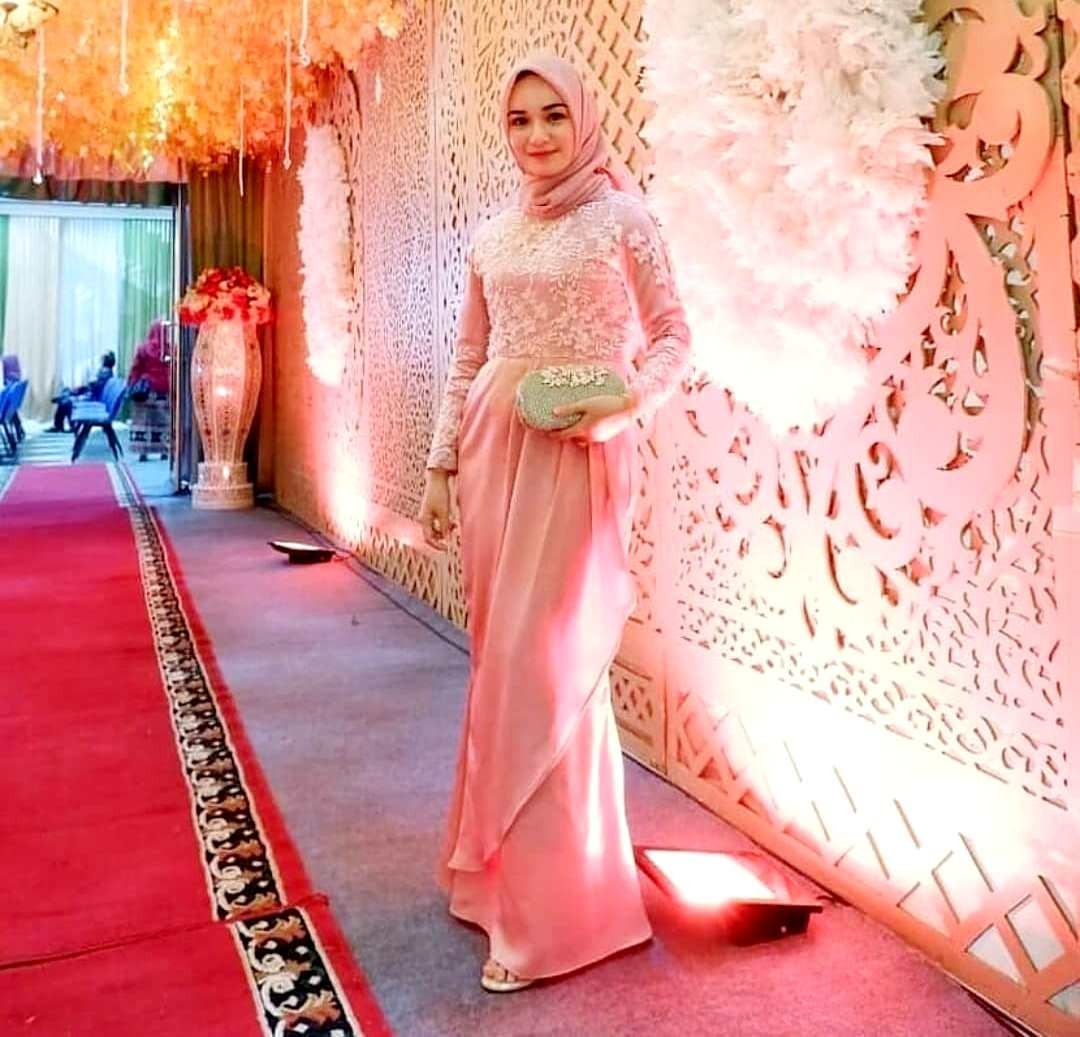 Tren Kebaya Tahun 2020 Yang Bisa Digunakan Oleh Pengguna Hijab Womantalk