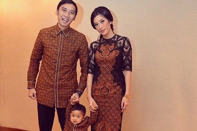 20+ Ide Dress Batik Elegan Kombinasi Brokat