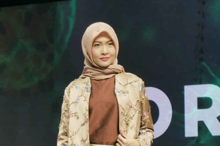 10 Warna  Hijab Dan Paduan  Busana Yang  Bagus  Untuk Kulit 